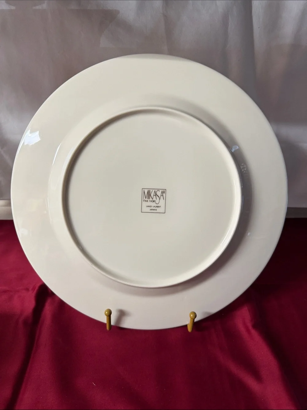 Mikasa Laurent (Pattern LAN25) 12” chop plate
